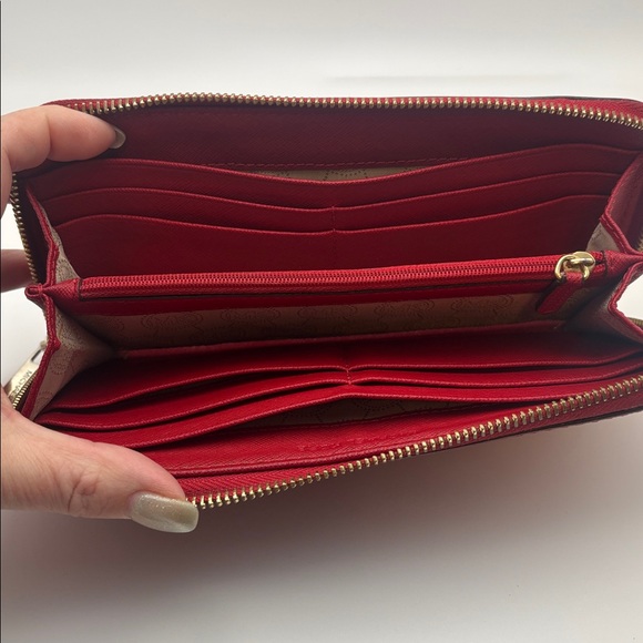 Michael Kors Jet Set Travel red saffiano leather zip continental wallet, GUC - Picture 6 of 12